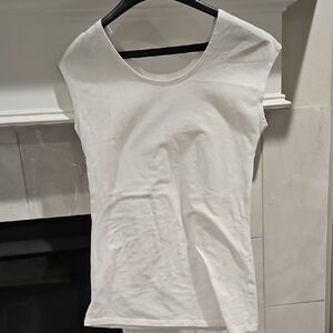 Elegant White Sleeveless Women's Top